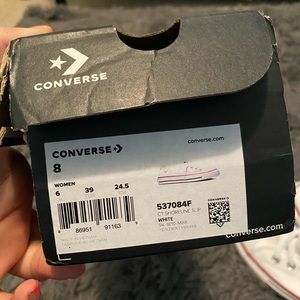 Brand new Women’s converse